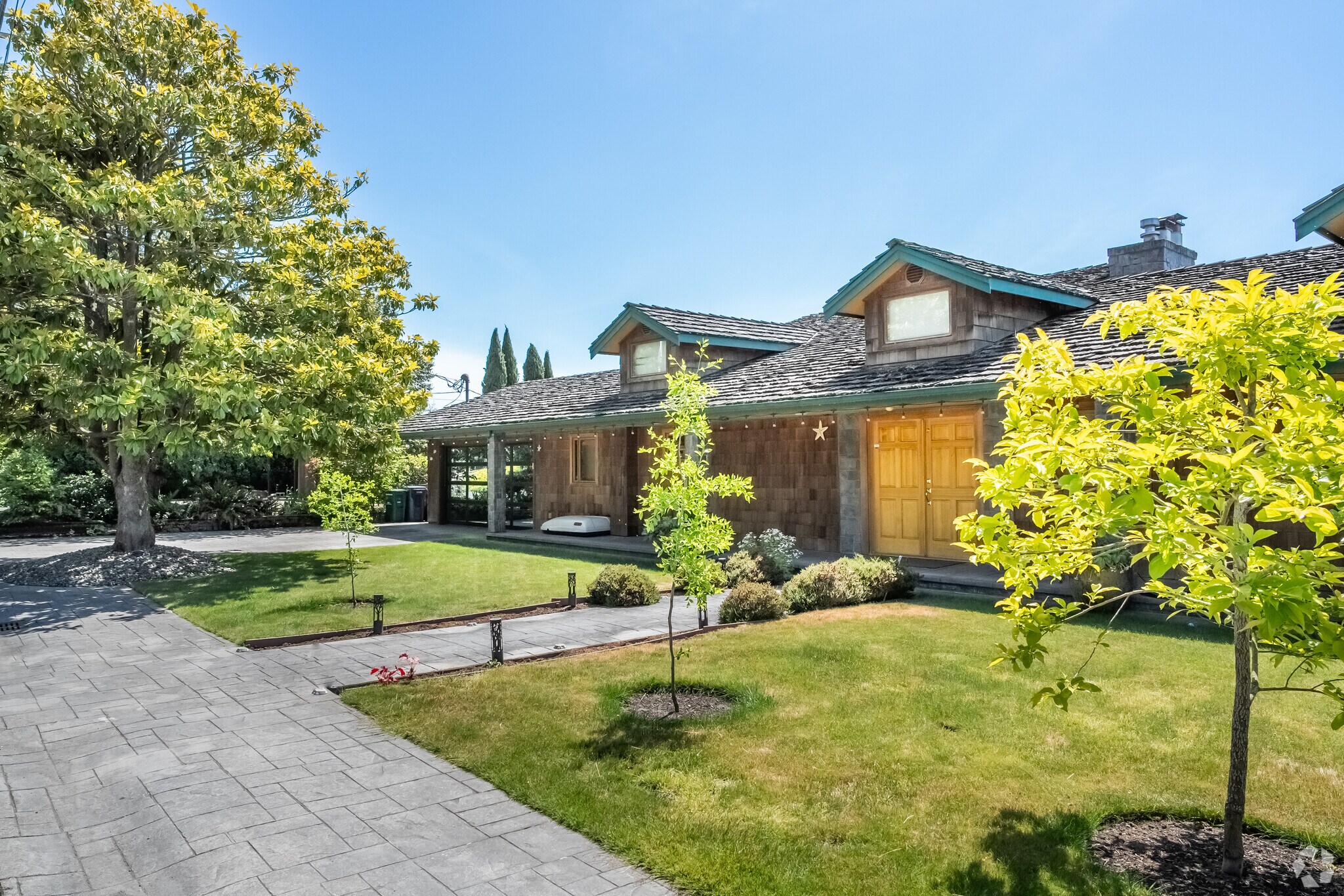Homes for Sale in Finn Hill, Kirkland, WA 2