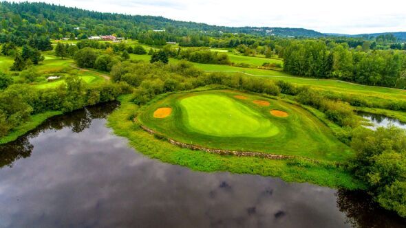 Golf Course-Oriented Lifestyle
